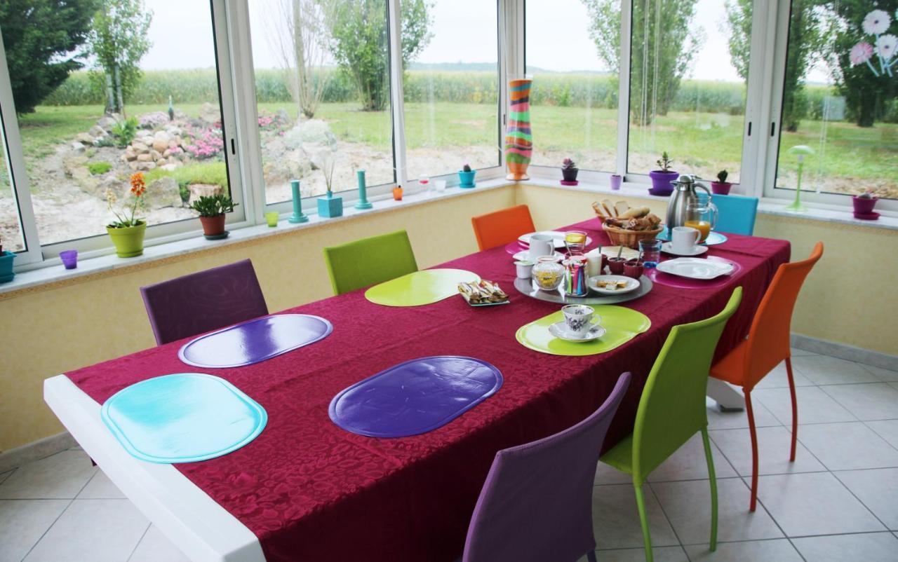 Domaine De La Pendule Panzió Issel Kültér fotó
